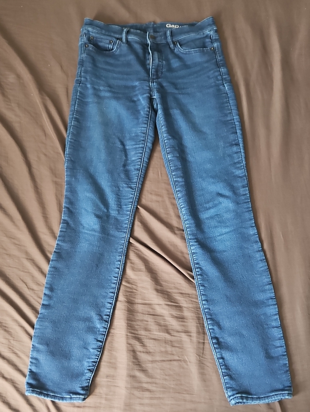 GAP Mid-Rise Skinny Jeans in Indigo Blue